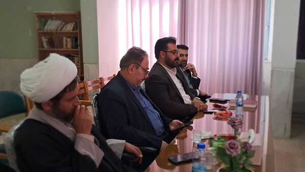 آموزش‌ و پرورش محور توسعه؛ بررسی اولویت‌ها در نشست شورای فارسان