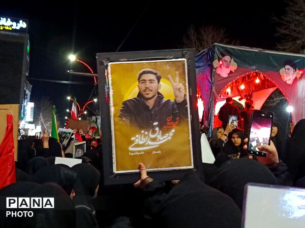 مراسم وداع با شهید پاسدار محمد صادق نظافتی در کاشمر