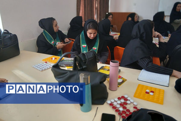 برگزاری کارگاه آموزشی ویژه مربیان پیشتاز ناحیه ۴ شیراز 