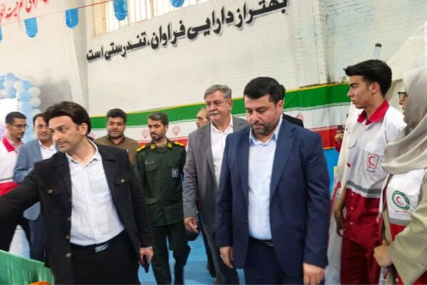 آیین افتتاحیه «میدان پویا» در قرچک