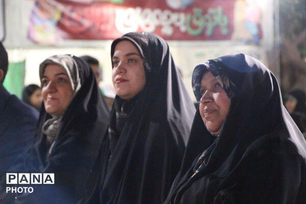 محفل شعرای یزدی در روز دختر