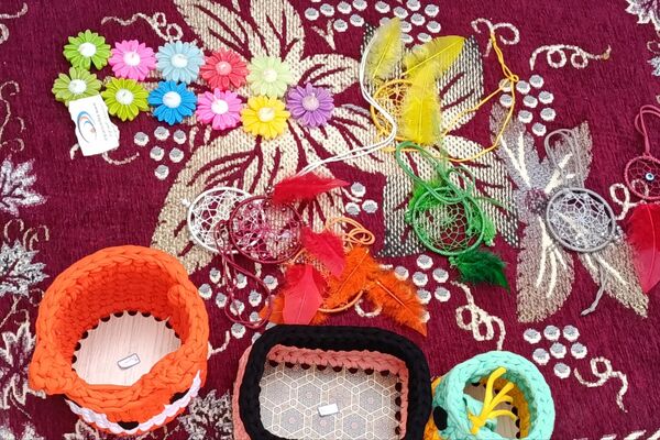 بازارچه غذا و صنایع دستی دانش آموزان دبیرستان صدیقه کبری 