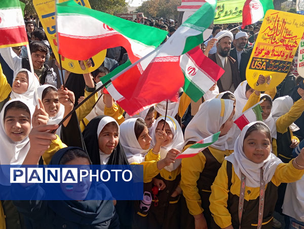 راهپیمایی ۱۳ آبان در شهرستان صالح آباد 