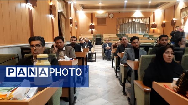 جلسه کارشناسان پژوهش استان خراسان رضوی