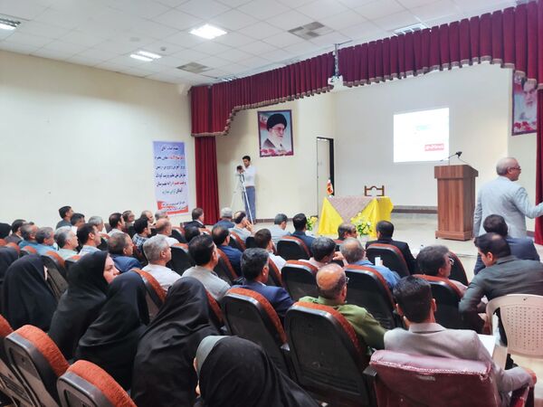معاون وزیر آموزش و پرورش با مدیران مدارس شهرستان آبدانان دیدار کرد