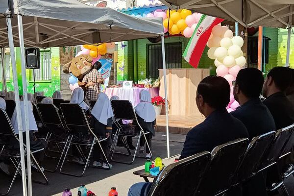 جشن شکوفه‌ها در قرچک