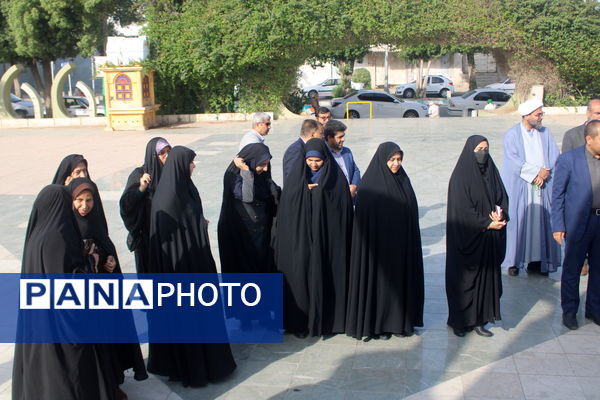 تجدید میثاق با شهدا در بوشهر