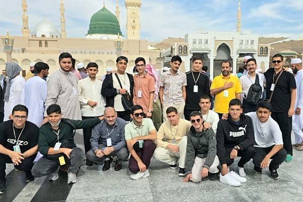 گام اول سفر حج دانش‌آموزی در مدینه