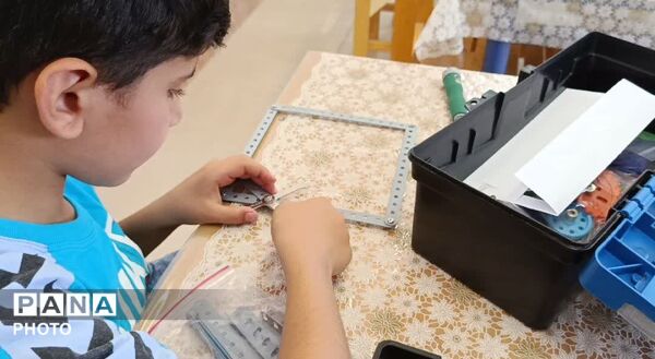 افتتاح کارگاه رباتیک در پژوهش‌سرای شهید باقیان زارچ