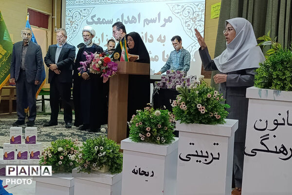 اهدای سمعک به دانش‌آموزان آسیب دیده شنوایی استان خراسان شمالی
