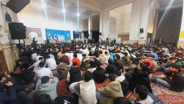 جشن عبادت و بندگی ۱۰۰۰ دانش‌آموز پسر اسلامشهری