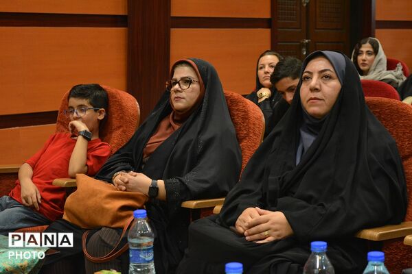 آئین تجلیل از رتبه‌های برتر کنکور ۱۴۰۵ در سالن سجادیه بهارستان‌دو