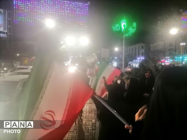 حماسه پنجاه و دومین شب حضور مردم همدل و متحد