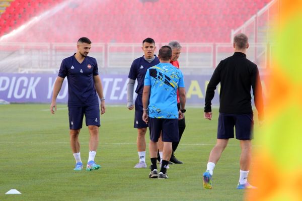 تمرین بازیکنان تیم تراکتور پیش از بازی با الوحده امارات