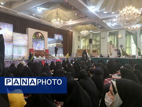 محفل نور در حمایت از دفاع مشروع نیروهای مقاومت سپاه پاسداران