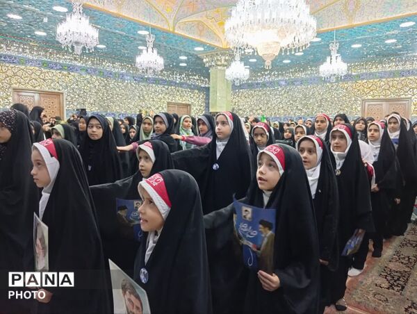 همخوانی سرود «باید برخاست» در قم