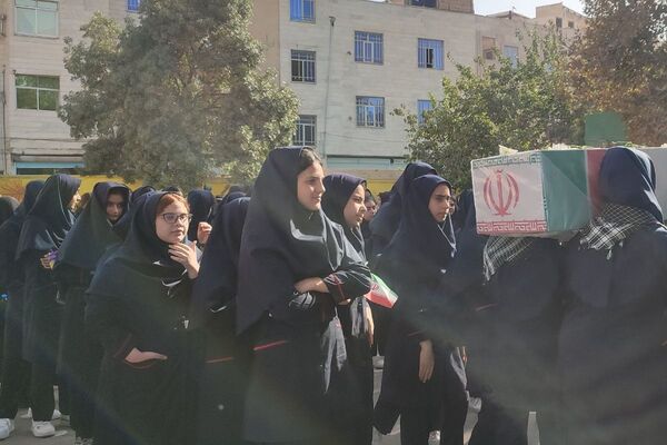 مدراس شهرستان قدس میزبان پرچم حرم امام حسین (ع) و شهید گمنام 