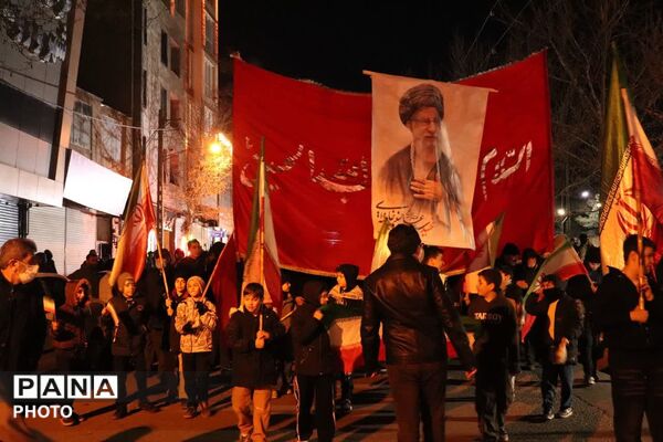 مردم‌غیور کرج‌ با رهبر شهید تجدید بیعت کردند