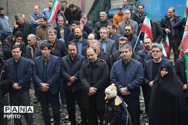 مدرسه بی‌پناه، دانش‌آموز بی‌گناه