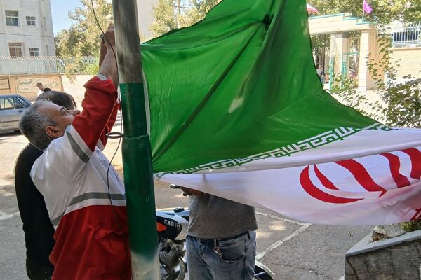 لبخند مهر علوی در تویسرکان اجرا شد؛ همدلی برای آینده دانش‌آموزان نیازمند