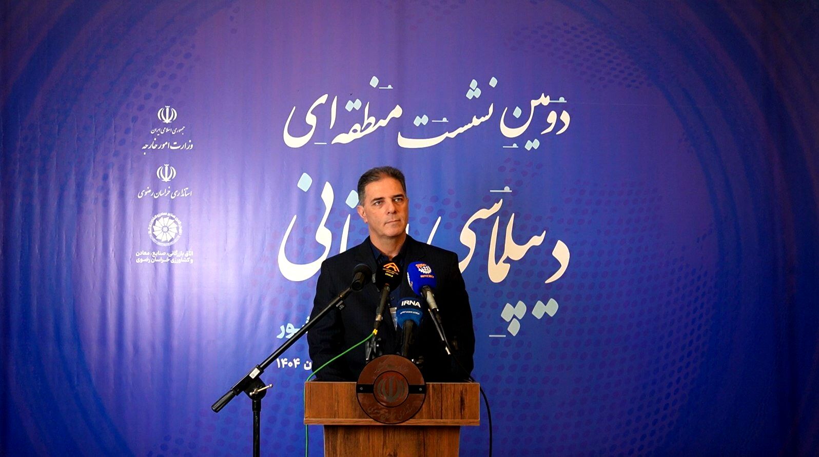دیپلماسی اقتصادی، راه غلبه بر تحریم‌هاست