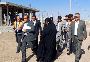 ‌بازدید رئیس مرکز نوسازی و توسعه منابع انسانی وزارت راه و شهرسازی از طرح نهضت ملی مسکن شهرستان کوهپایه