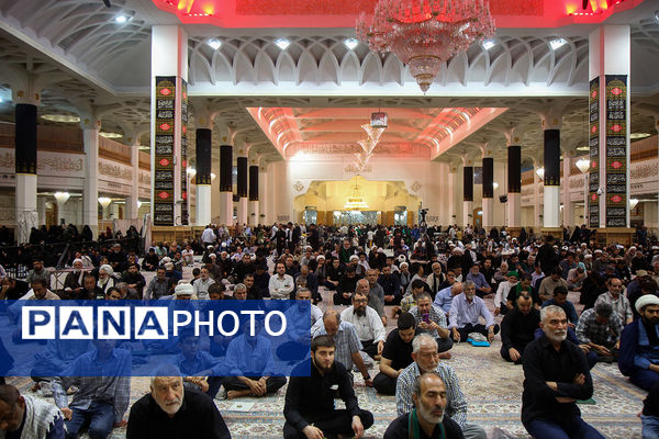 عزاداری شب شهادت امام باقر(ع) در حرم کریمه اهل بیت