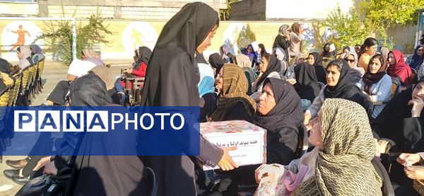 انتخابات انجمن اولیا و مربیان در دبستان دخترانه شهدا سامان 