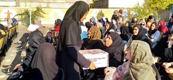 انتخابات انجمن اولیا و مربیان در دبستان دخترانه شهدا سامان 