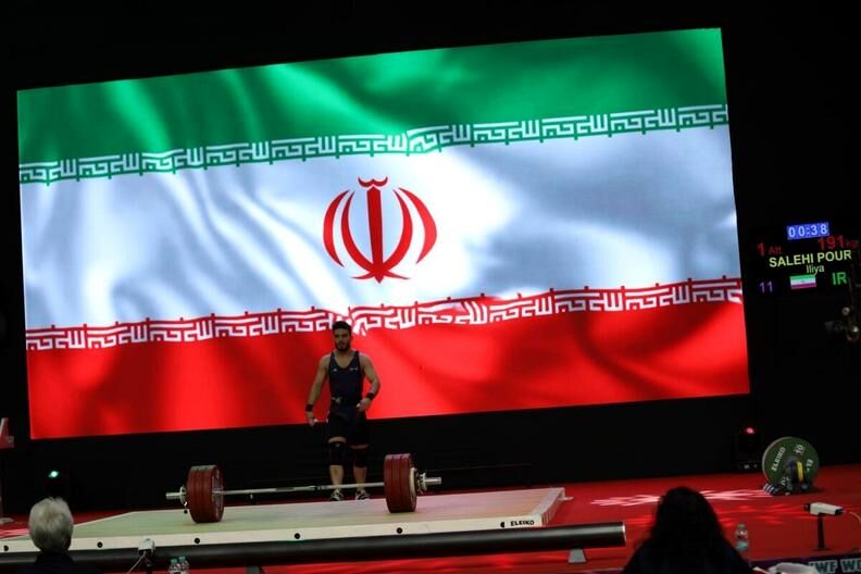 اظهار نظر وزنه‌برداران جوان ایران در رقابت‌های جهانی بعد از کسب مدال