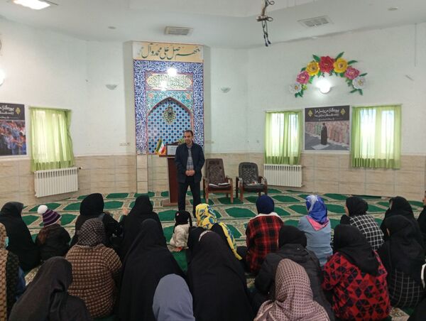 ششمین جلسه آموزش خانواده در دبستان نرجس 