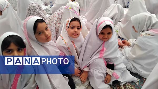 جشن بندگی فرشته‌های ۹ ساله در اهر