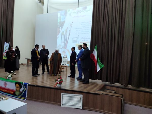 مراسم جشن انقلاب و تجلیل از افتخارآفرینان شهرستان آشخانه
