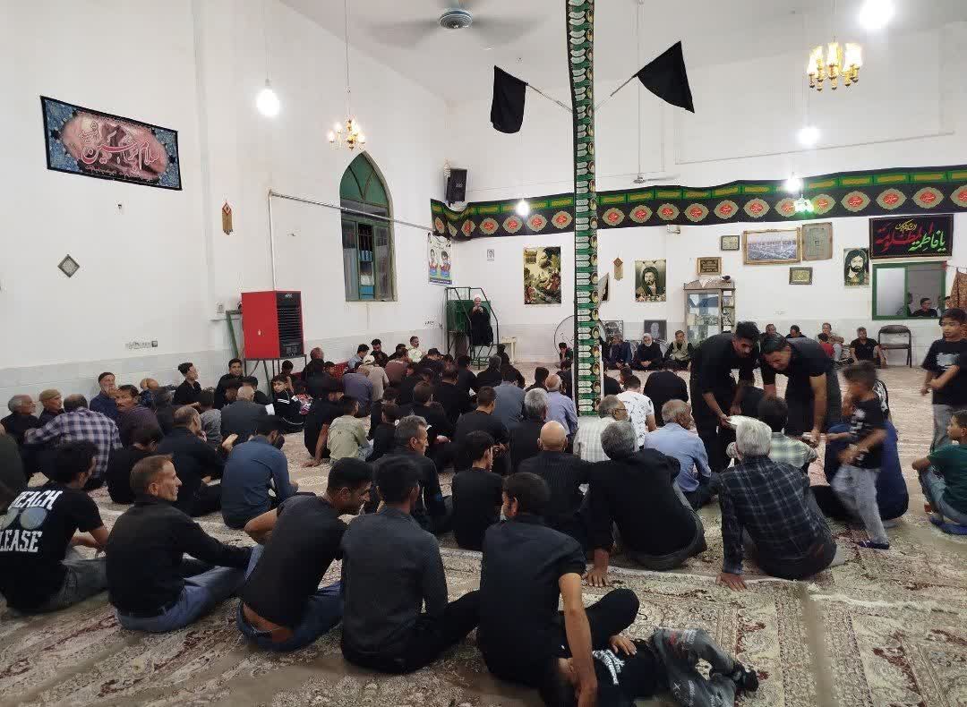 رئیس اداره اوقاف کاشمر میهمان عزاداران تکیه فاطمه زهرا (س) روستای قوچ پلنگ