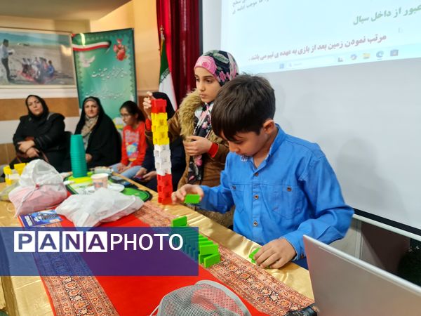 ارتقای مهارت‌های آموزشی مربیان پیشتاز ناحیه 2 شیراز