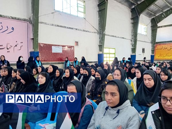 گردهمایی دختران نسل سلیمانی در دبیرستان فاطمه الزهرا(س) 