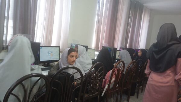 بازدید دانش‌آموزان کلاس ششم دبستان شهید نجفی فدافن از پژوهش‌سرای کار و فناوری
