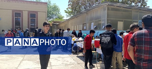برپایی بازارچه در مدرسه ولیعصر آشخانه 