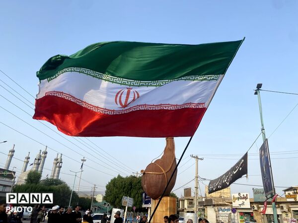 جاماندگان اربعین میهمان سفره مهرِ سازمان دانش‌آموزی شدند