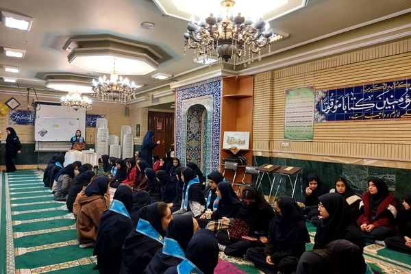 جشن نیمه شعبان در دبیرستان خیرغیابی