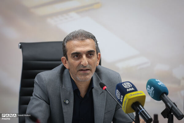 تور رسانه‌ای سازمان استاندارد و بازدید خبرنگاران از شرکت بهران آسانبر