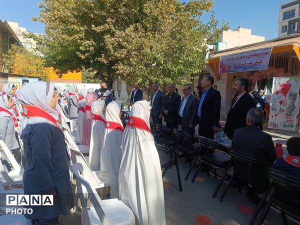 جشن عاطفه‌ها در مدرسه شهید فاطمه کفاش