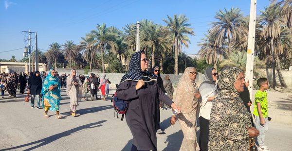 برگزاری همایش پیاده‌روی خانوادگی در مارم