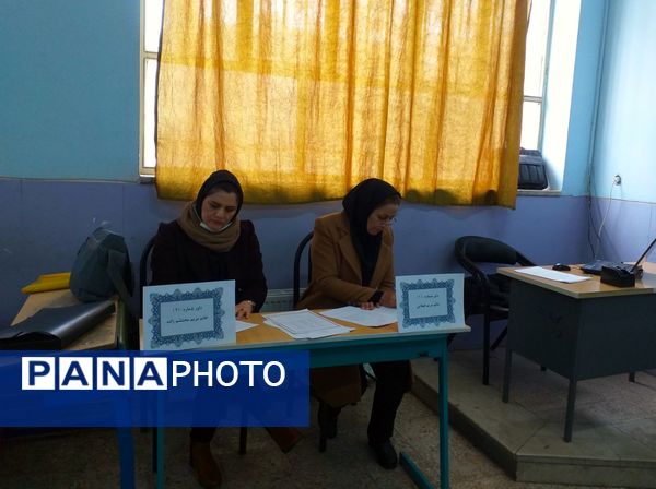 جشنواره همیار معلم در دبیرستان دخترانه شهید همت ملارد