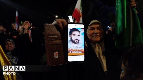  قاب پانا میزبان نودمین شب از اجتماعات خیابانی در حسینیه امام خمینی(ره)