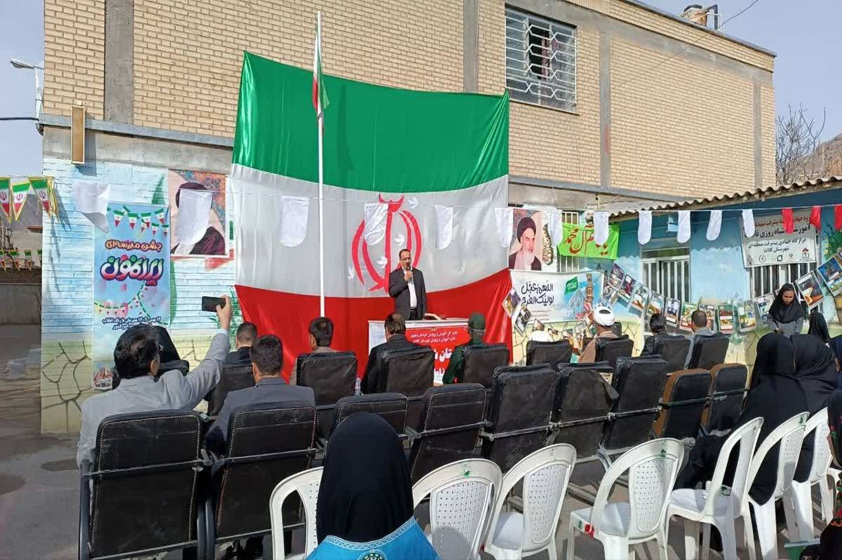 باید از گذشته درس بگیریم و تحت تأثیر افکار غلط معاندان قرار نگیریم