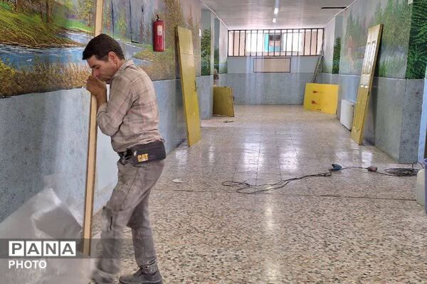 مهرپرمهر؛ در دبیرستان‌های خامنه و نیایش 