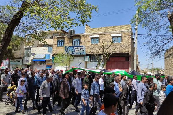 حضور حماسی مردم زرقان در راهپیمایی روز قدس