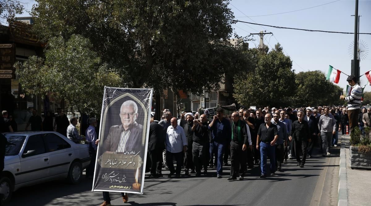 تشییع پیکر مرحوم دکتر «باهر» طبیب العلمای قم 