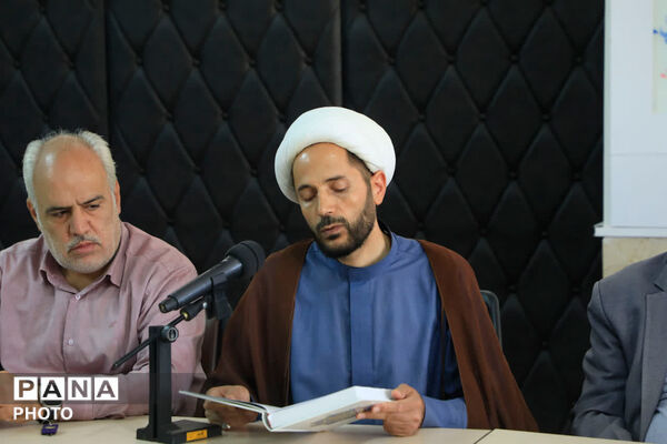 دیدار دست اندرکاران اجلاسیه ۶۴۵ شهید شهرستان بیرجند با نماینده معزز ولی فقیه در خراسان جنوبی